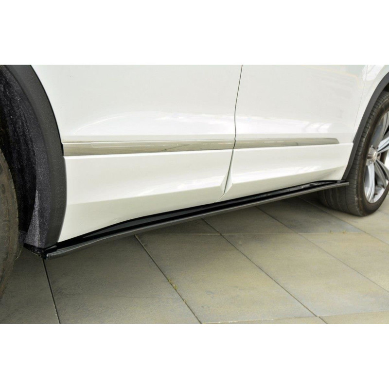 Maxton Design-RAJOUTS DES BAS DE CAISSE POUR Vw Tiguan Mk2 R-Line Maxton Design-RAJOUTS DES BAS DE CAISSE POUR Vw Tiguan Mk2 R-Line