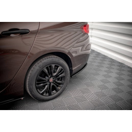 Maxton Design-Central Arriere Splitter (avec une barre verticale) Fiat Tipo S Sedan Mk1 