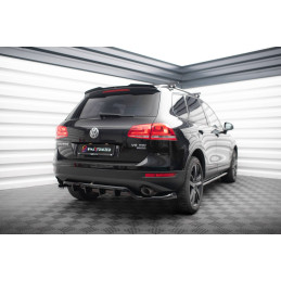 Maxton Design-Central Arriere Splitter (avec une barre verticale) Volkswagen Touareg Mk2 